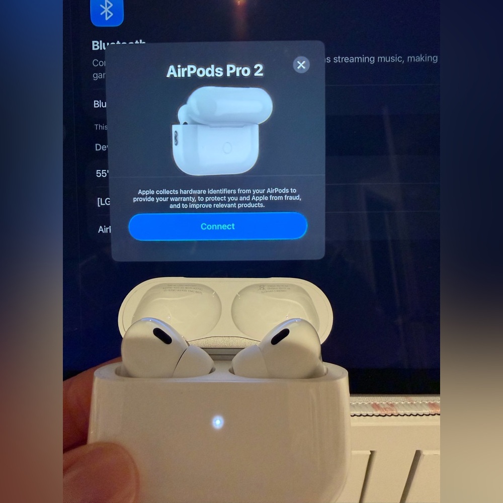 Apple AirPods Pro 2nd Generation - Picture 11 of 17